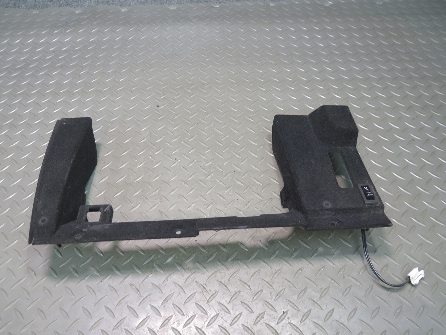 2004-2009 Cadillac XLR Right Side Dashboard Glove Box W/ Frame Trim Panel Set