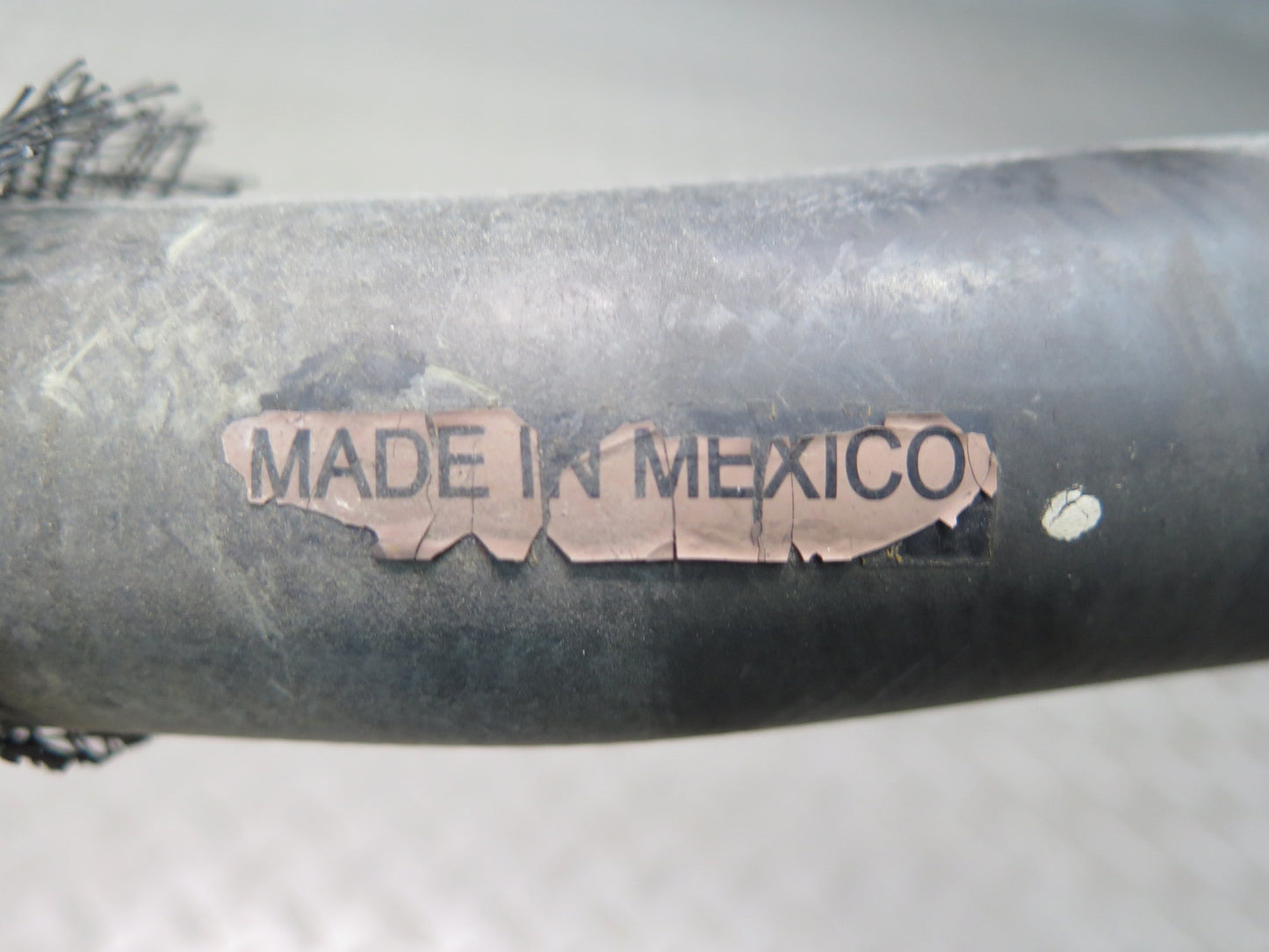 2004-2009 Cadillac XLR 4.6L V8 Engine Coolant Water Pipe Line Hose Tube