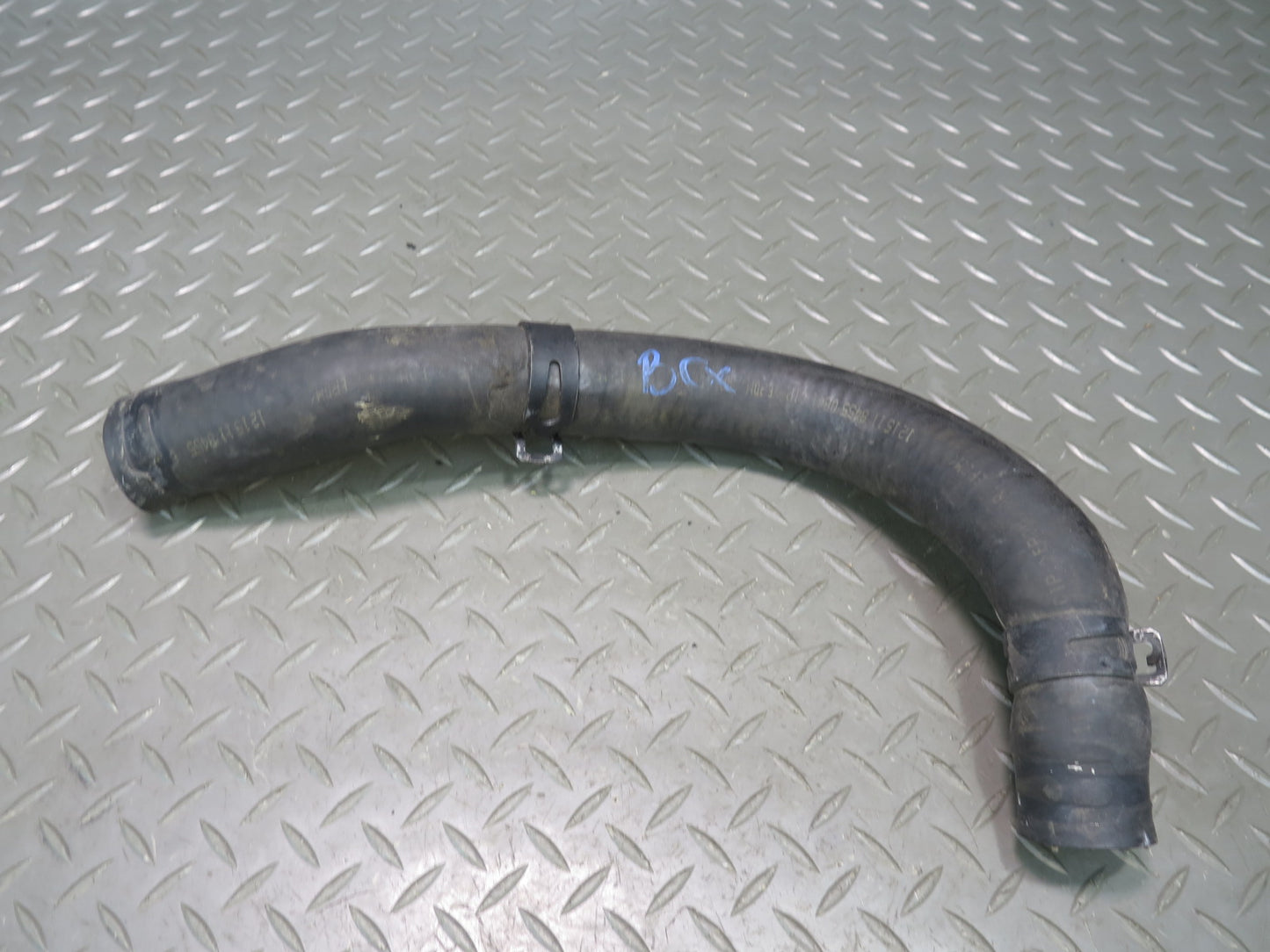 2004-2009 Cadillac XLR 4.6L V8 Engine Coolant Water Pipe Line Hose Tube