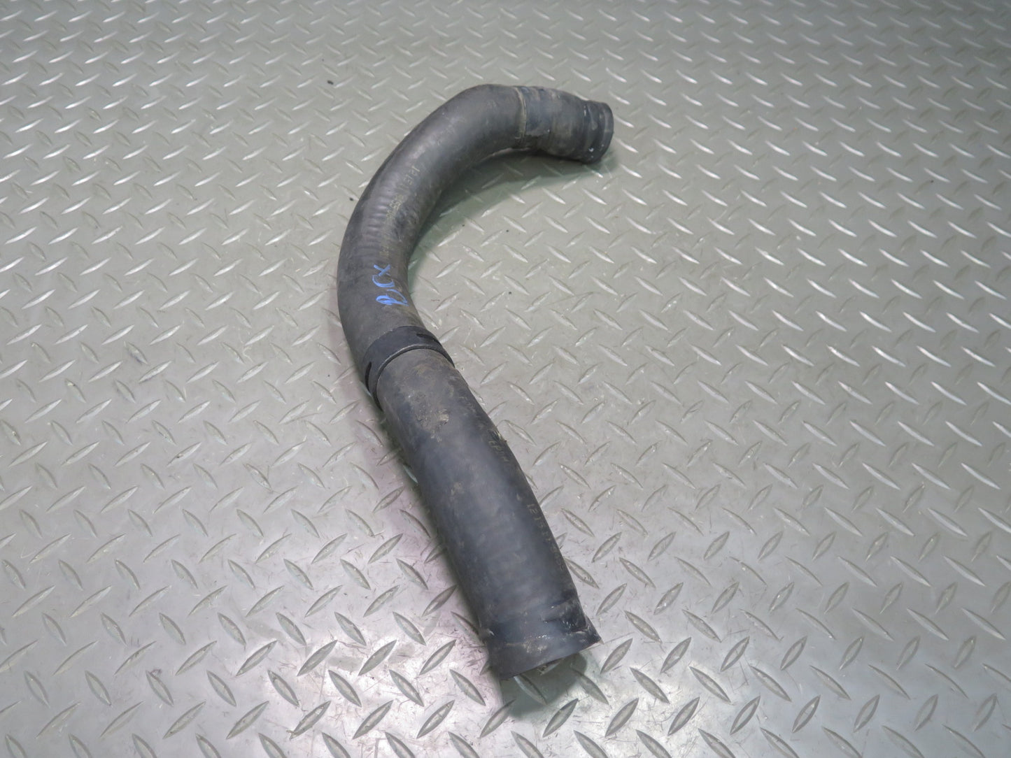 2004-2009 Cadillac XLR 4.6L V8 Engine Coolant Water Pipe Line Hose Tube