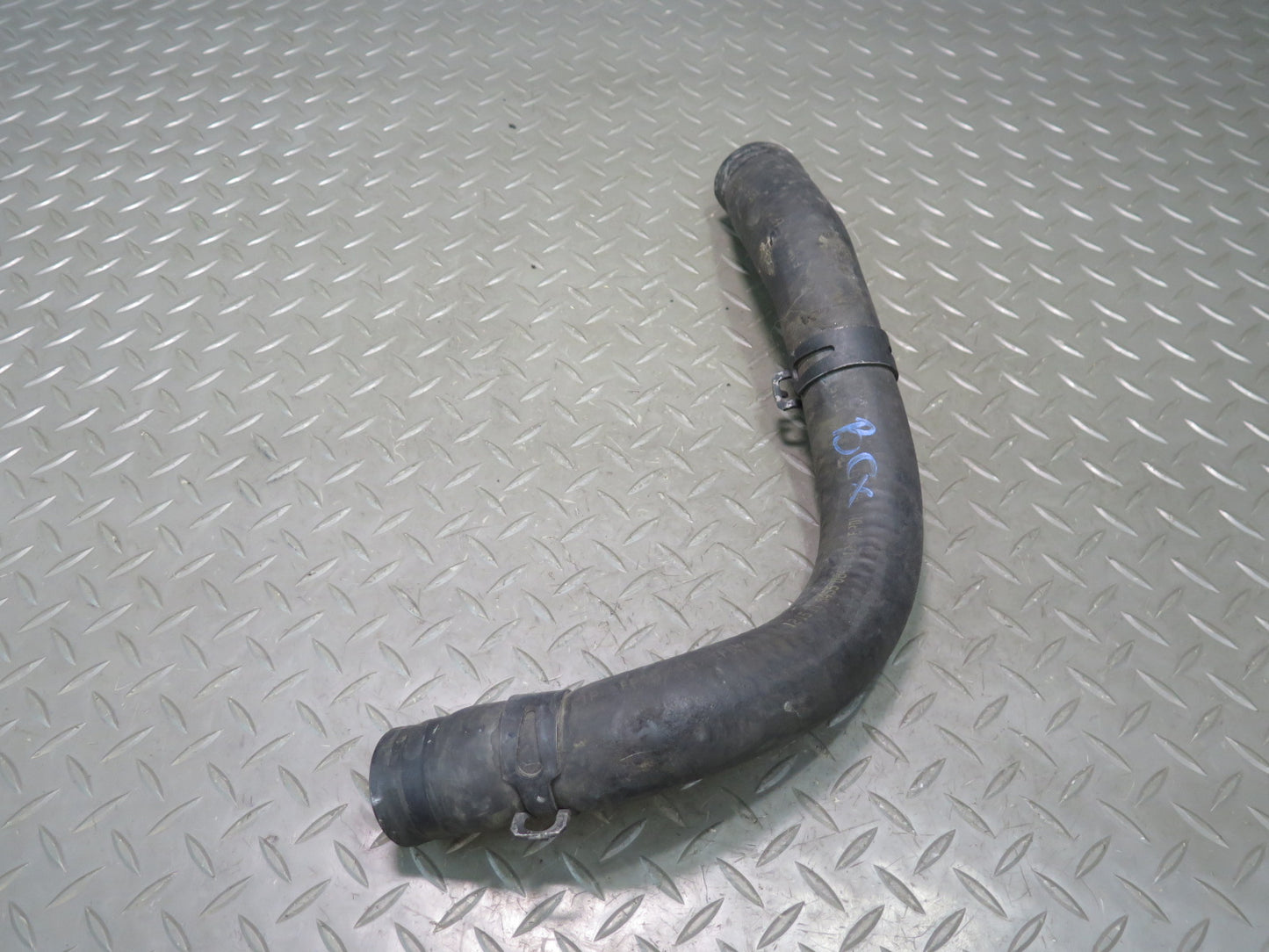 2004-2009 Cadillac XLR 4.6L V8 Engine Coolant Water Pipe Line Hose Tube