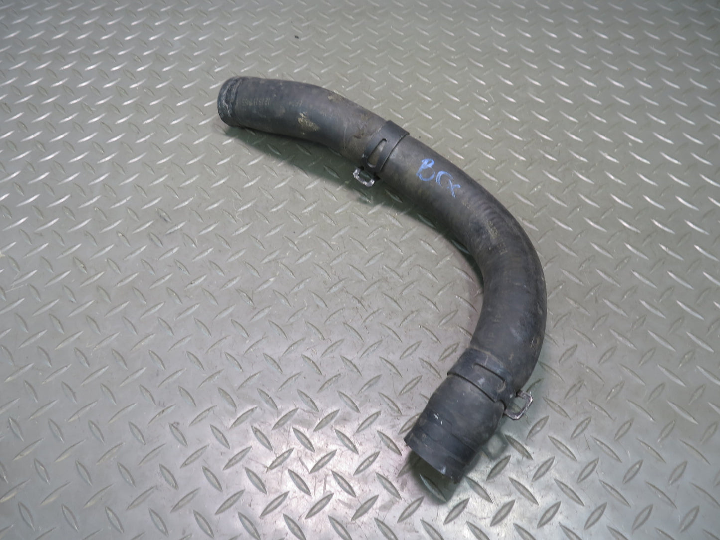 2004-2009 Cadillac XLR 4.6L V8 Engine Coolant Water Pipe Line Hose Tube
