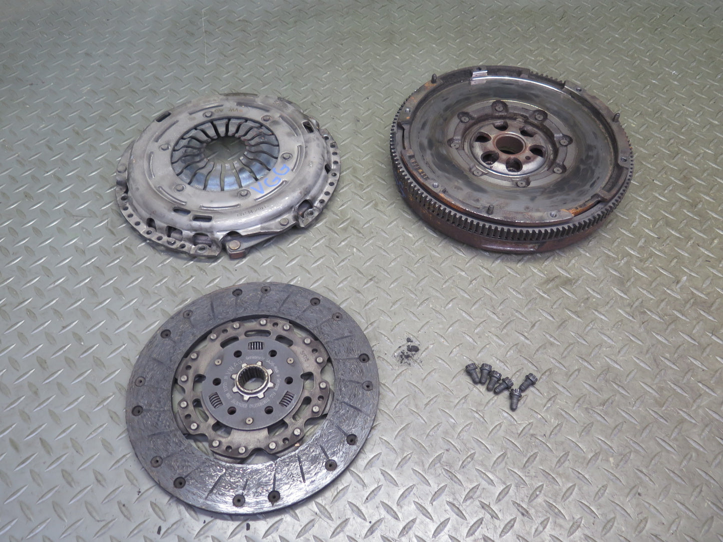 12-13 VW Golf R MK6 AWD M/T Manual Flywheel Clutch Pressure Plate Bolt Set OEM