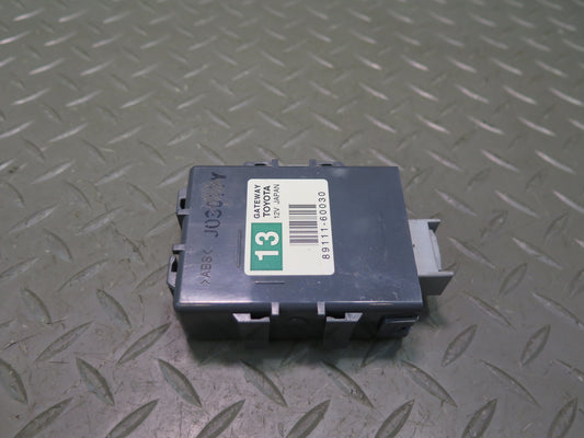 2003-2007 Lexus UZJ100L LX470 Multiplex Network Gateway Computer Control Module