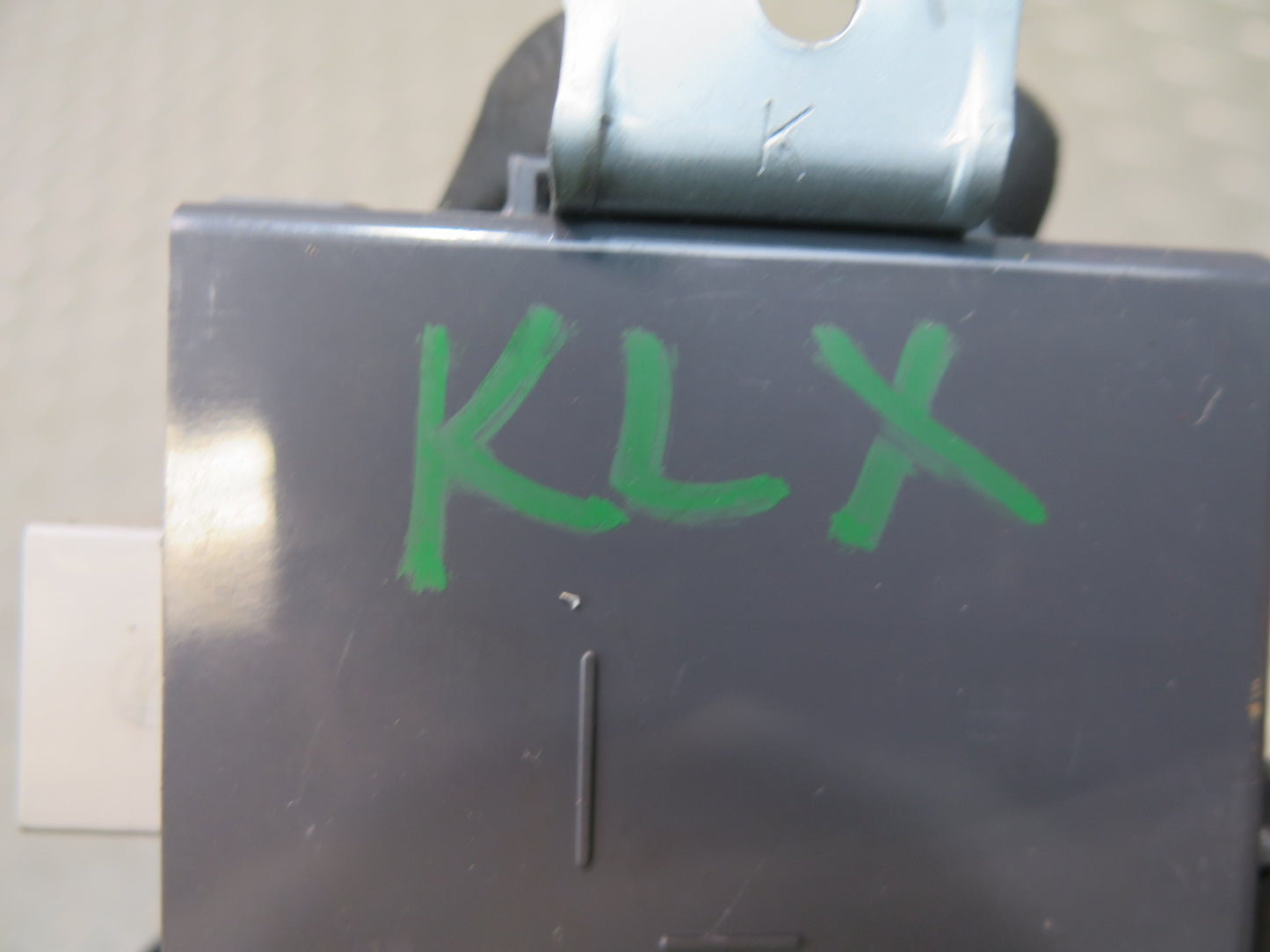2003-2007 Lexus UZJ100L LX470 Multiplex Network Gateway Computer Control Module