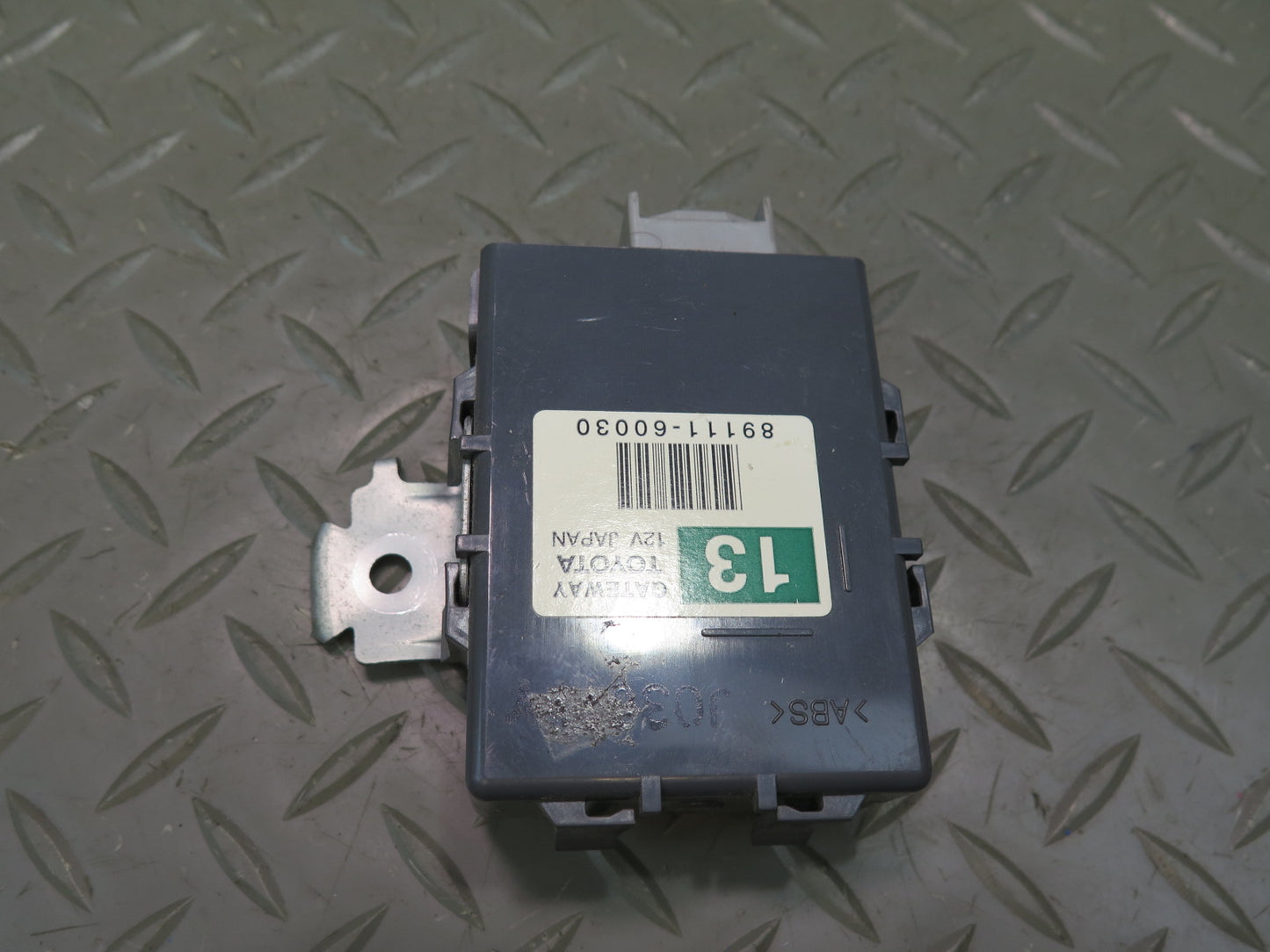 2003-2007 Lexus UZJ100L LX470 Multiplex Network Gateway Computer Control Module