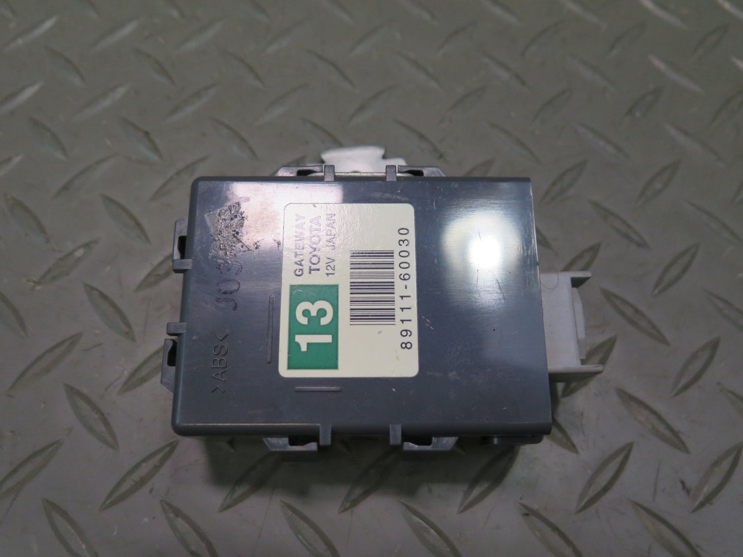2003-2007 Lexus UZJ100L LX470 Multiplex Network Gateway Computer Control Module