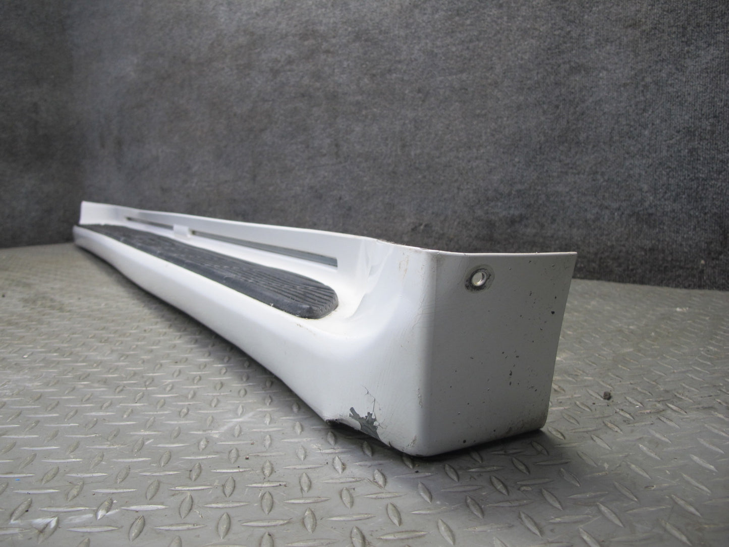 2003-2007 Lexus UZJ100L LX470 Running Board Side Step Lower Trim Molding Set