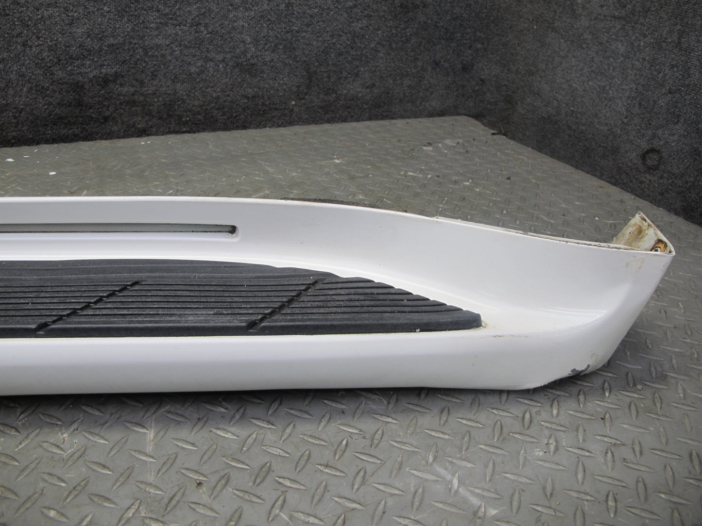 2003-2007 Lexus UZJ100L LX470 Running Board Side Step Lower Trim Molding Set