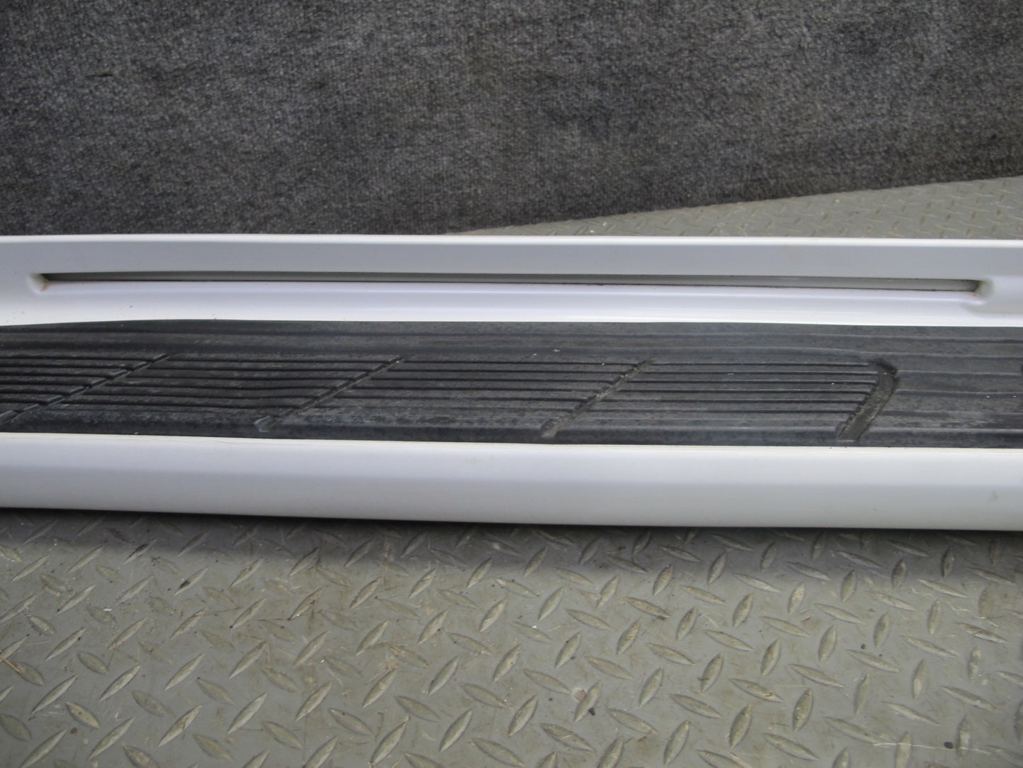 2003-2007 Lexus UZJ100L LX470 Running Board Side Step Lower Trim Molding Set