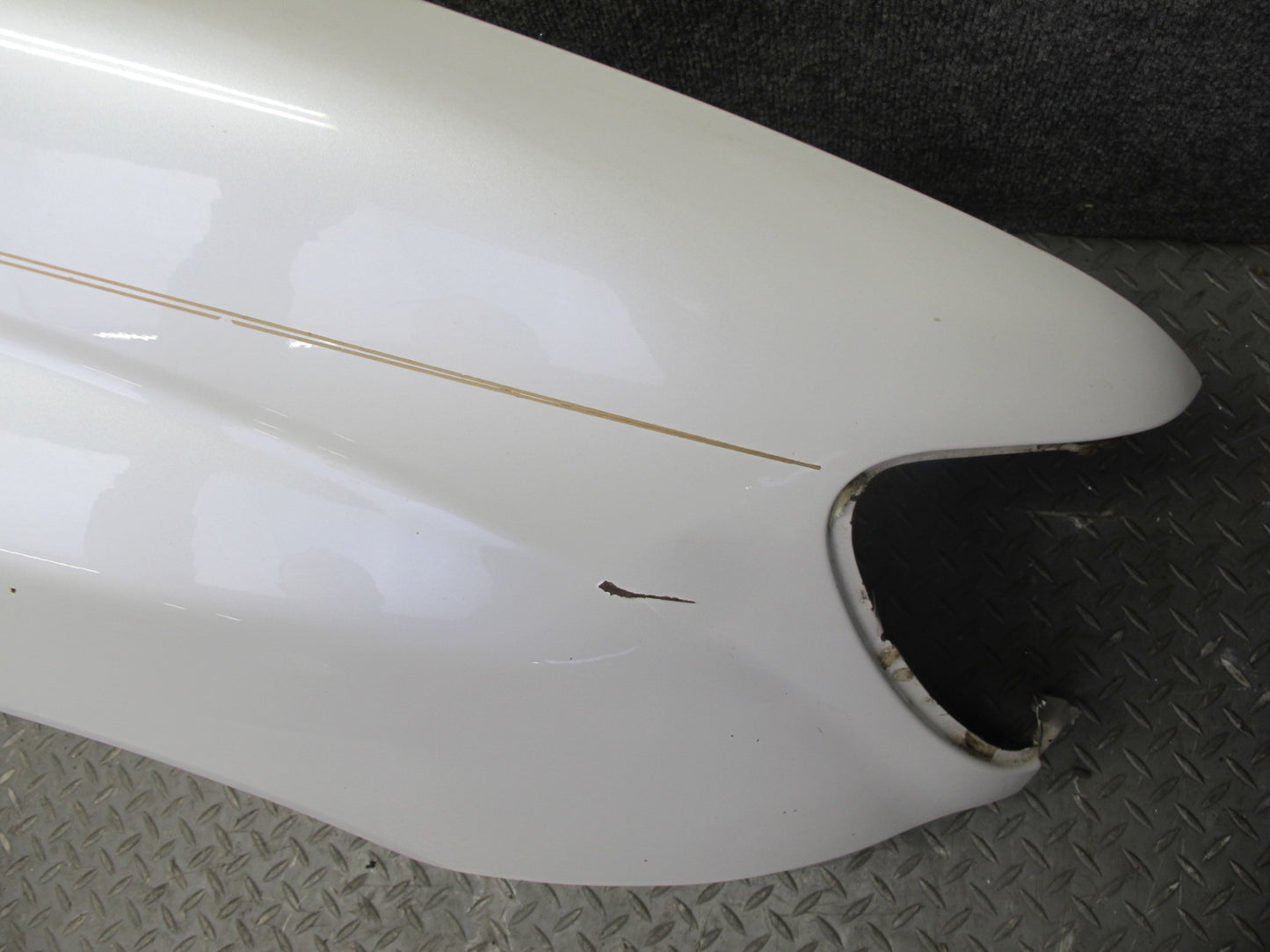 2003-2007 Lexus UZJ100L LX470 Front Right Fender Shell Panel Cover White