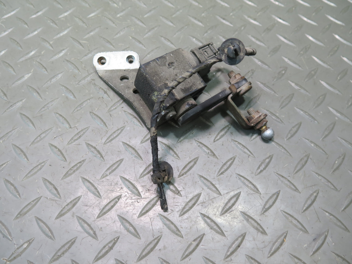 2001-2006 BMW E46 M3 Rear Suspension Height Level Sensor Set of 2