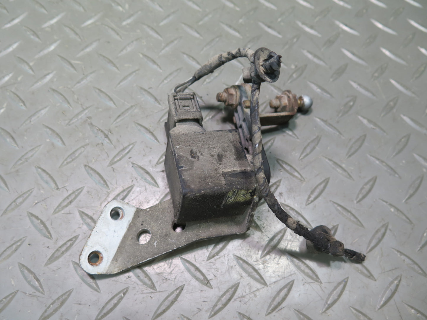 2001-2006 BMW E46 M3 Rear Suspension Height Level Sensor Set of 2