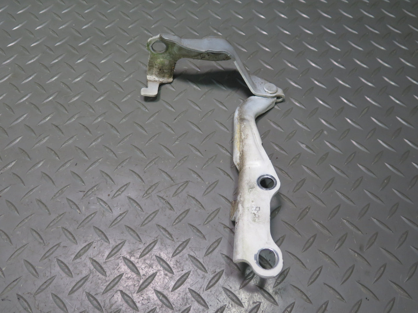 1998-2007 Lexus UZJ100L LX470 Front Left & Right Hood Hinge Set of 2