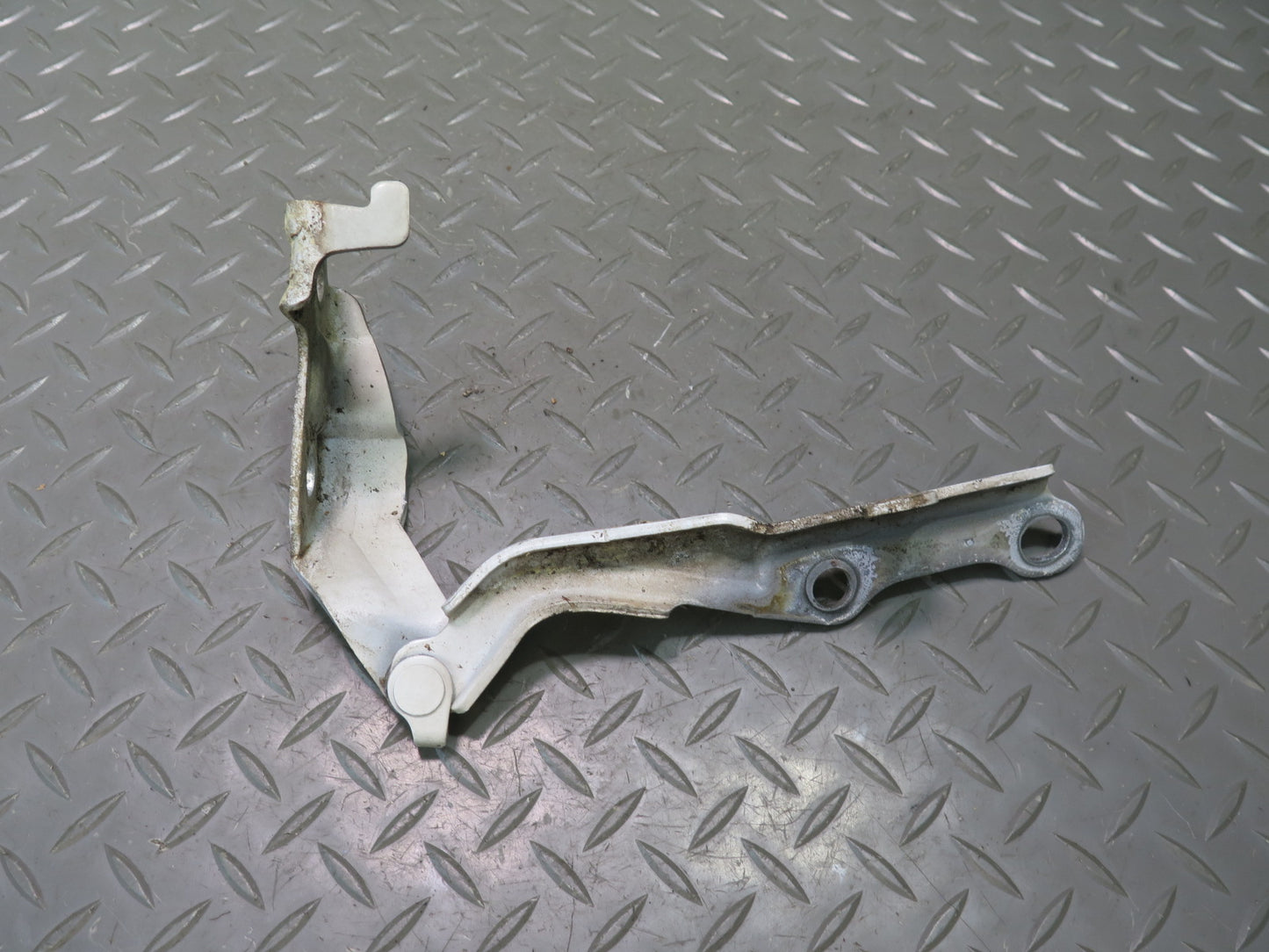 1998-2007 Lexus UZJ100L LX470 Front Left & Right Hood Hinge Set of 2