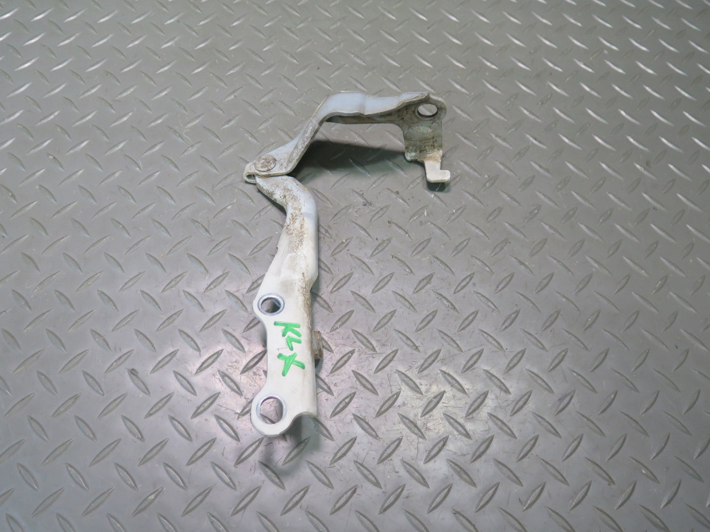 1998-2007 Lexus UZJ100L LX470 Front Left & Right Hood Hinge Set of 2