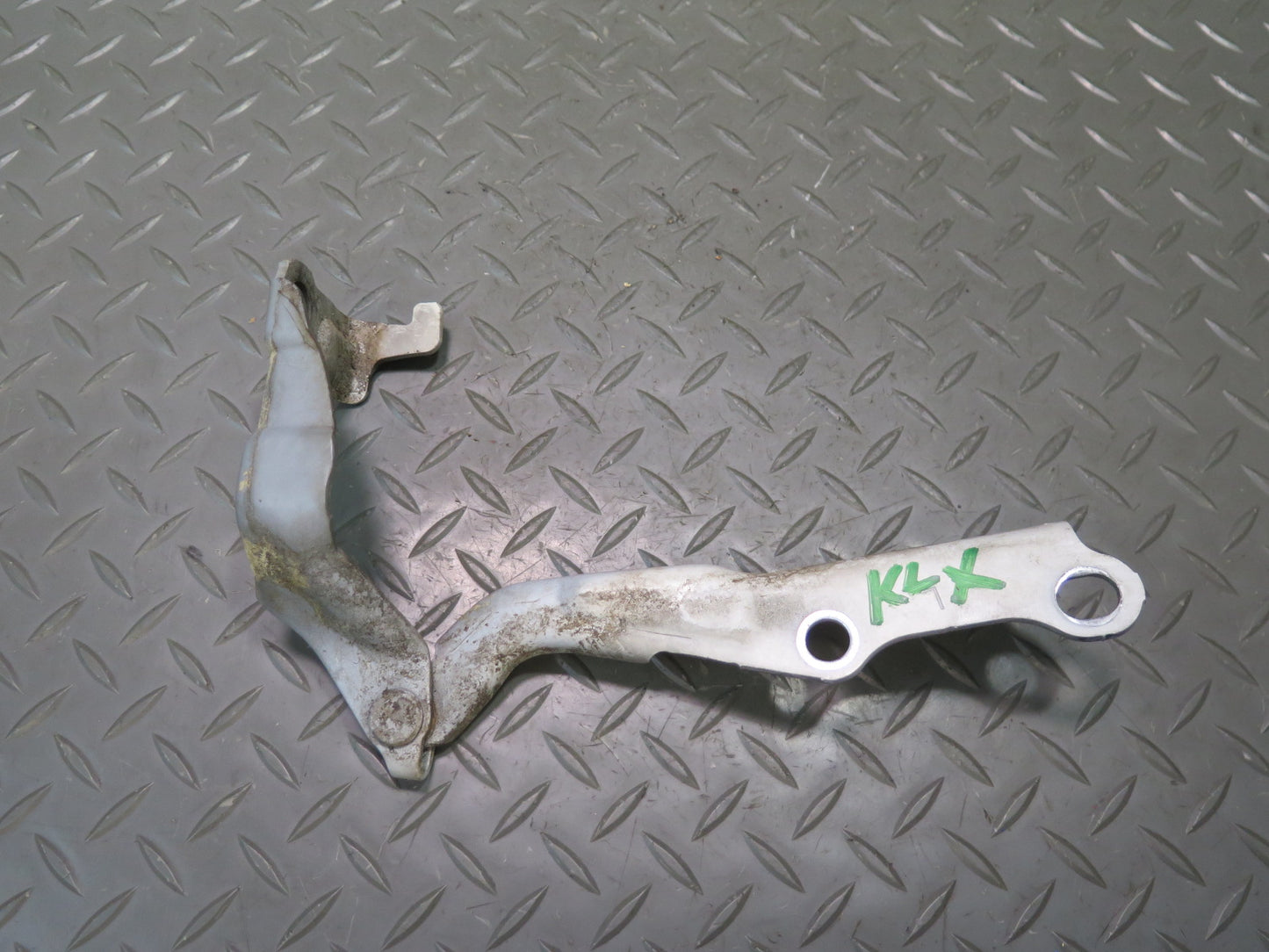 1998-2007 Lexus UZJ100L LX470 Front Left & Right Hood Hinge Set of 2