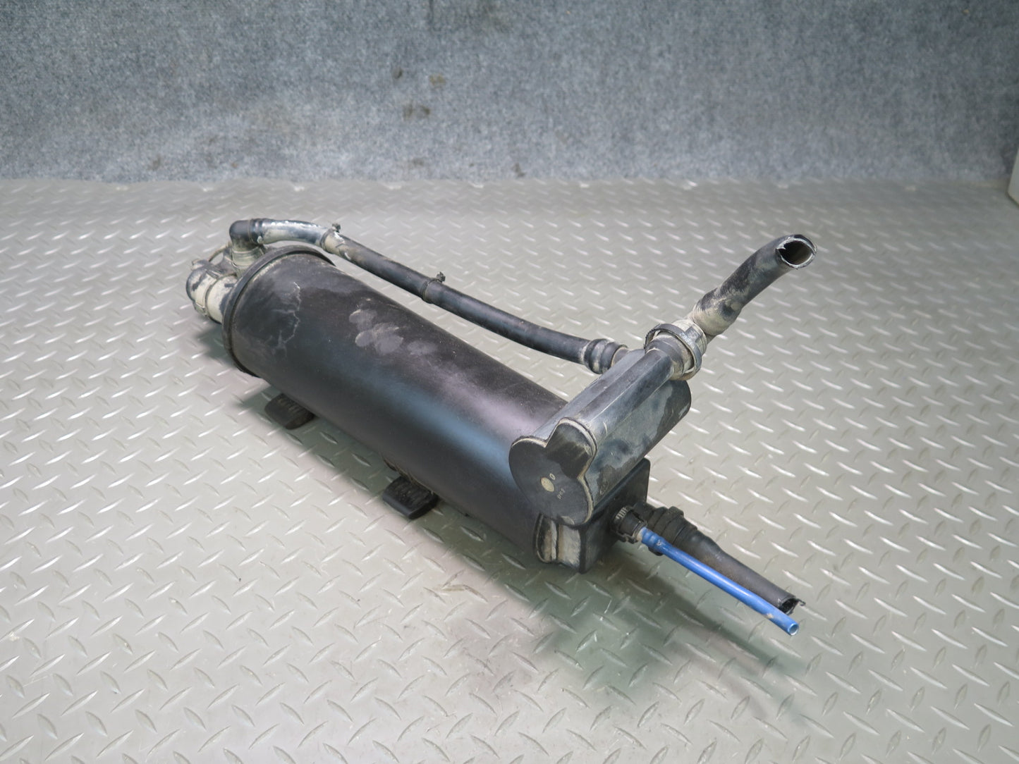 2001-2006 BMW E46 3-SERIES M54 S54 Fuel Evaporator Charcoal Vapor Canister