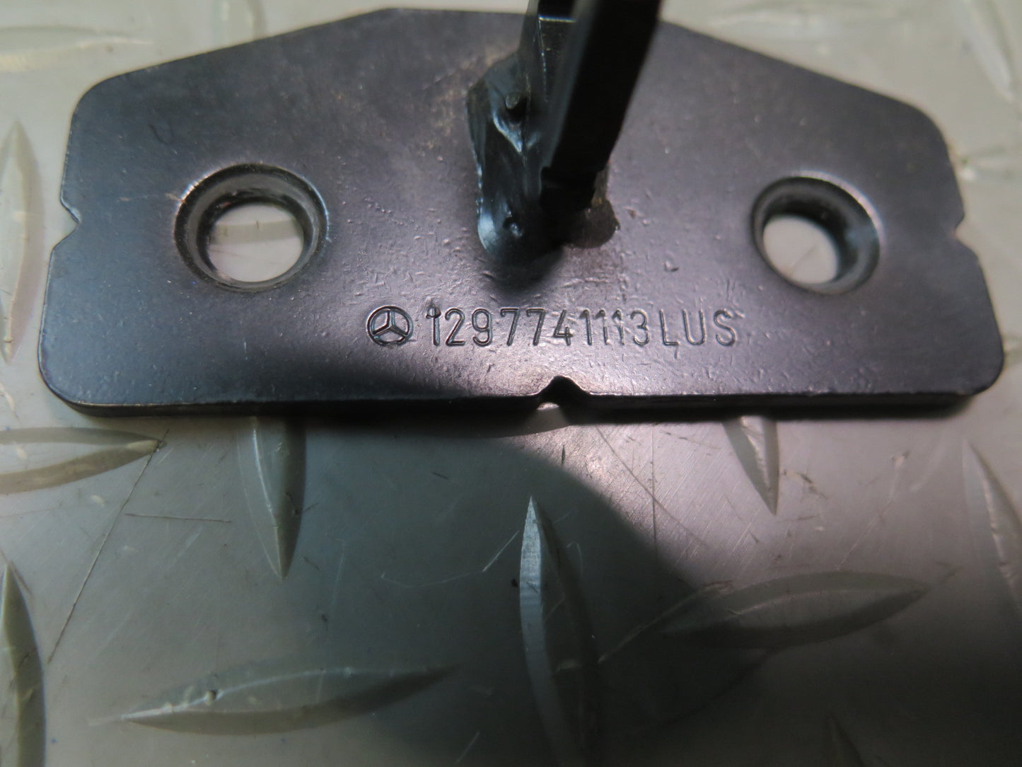 94-02 Mercedes R129 SL Convertible TOP Roof Lock Locking  Catch Set OEM