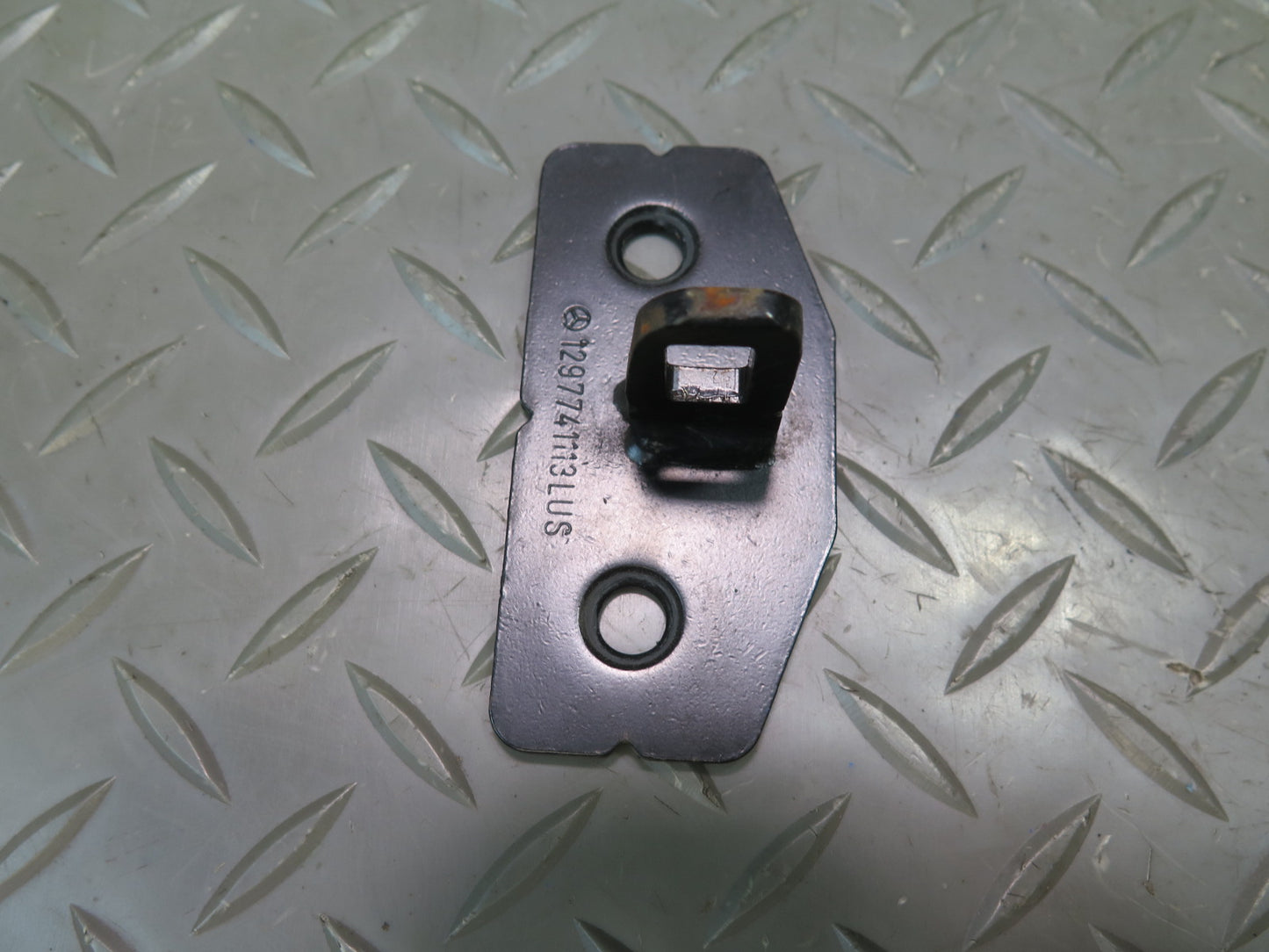 94-02 Mercedes R129 SL Convertible TOP Roof Lock Locking  Catch Set OEM