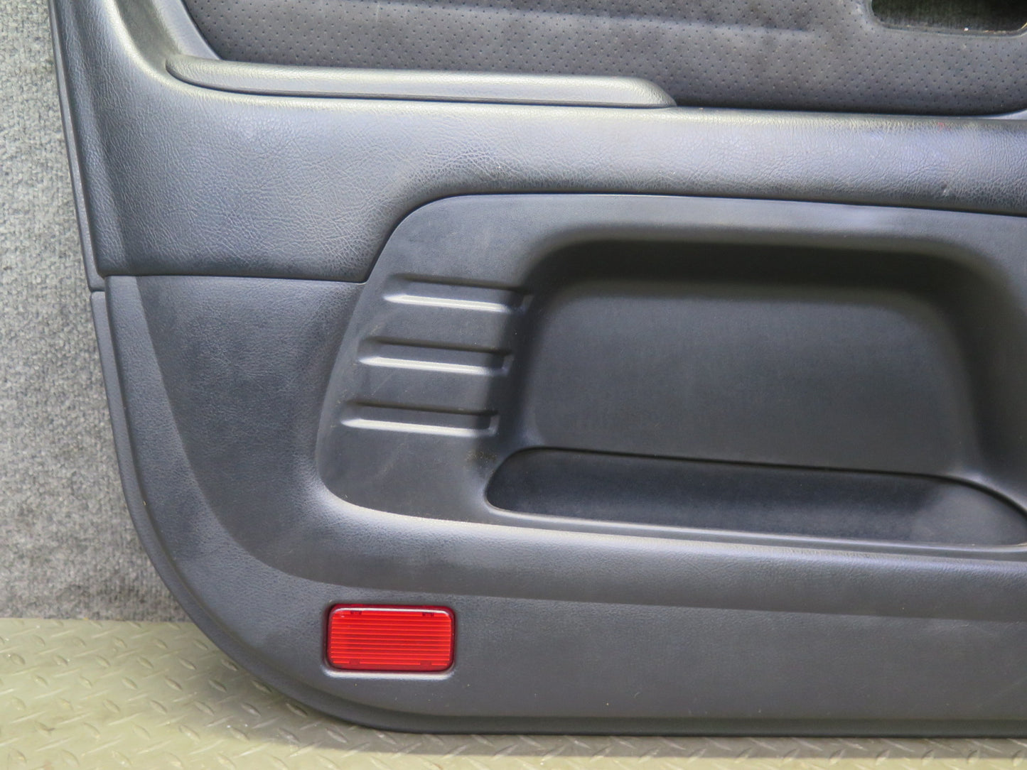 04-05 Lexus JCE10L IS300 Set of 2 Front Left & Right Door Panel Trim Cover OEM