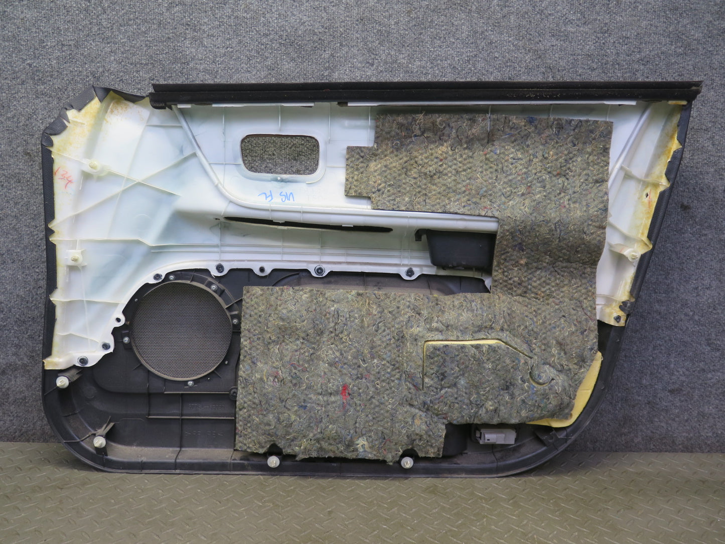 04-05 Lexus JCE10L IS300 Set of 2 Front Left & Right Door Panel Trim Cover OEM