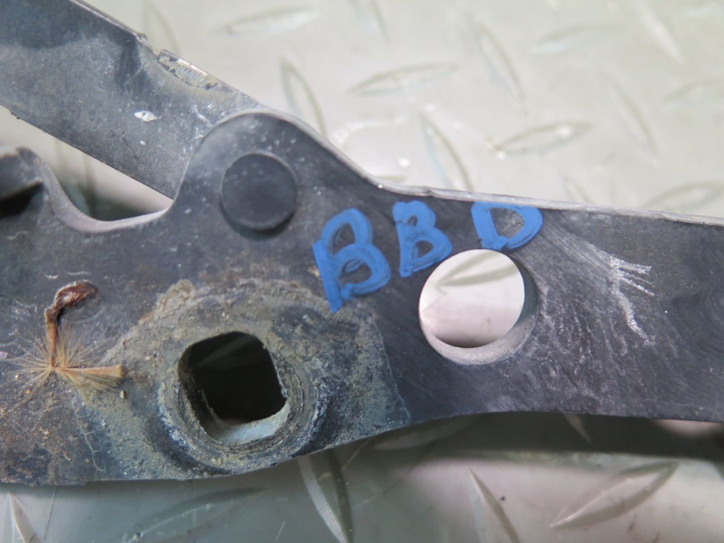 2001-2006 BMW E46 M3 3-SERIES Front Hood Hinge Shock Support Set