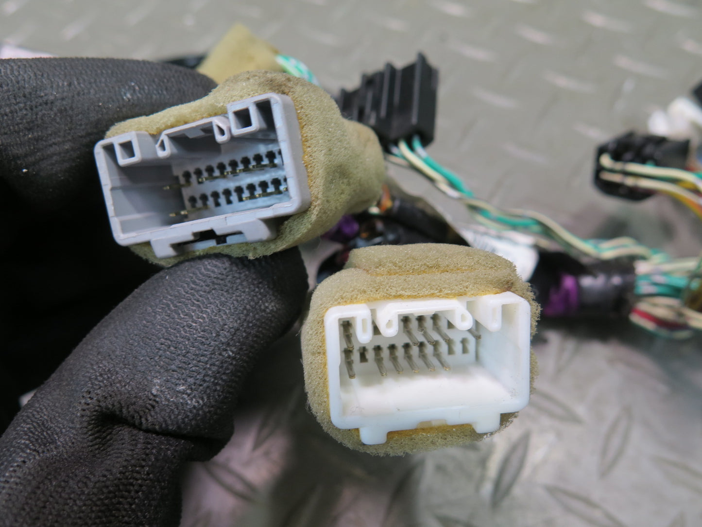 03-05 Lexus UZJ100L LX470 Night Vision Head UP Display Control Module Wiring Set