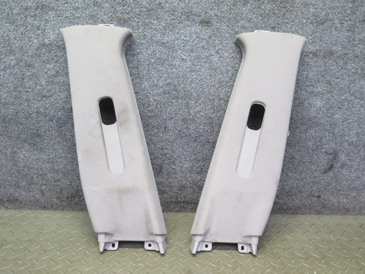 03-05 Lexus JCE10L IS300 Set of 2 Center B Pillar Upper Trim Cover Panel OEM