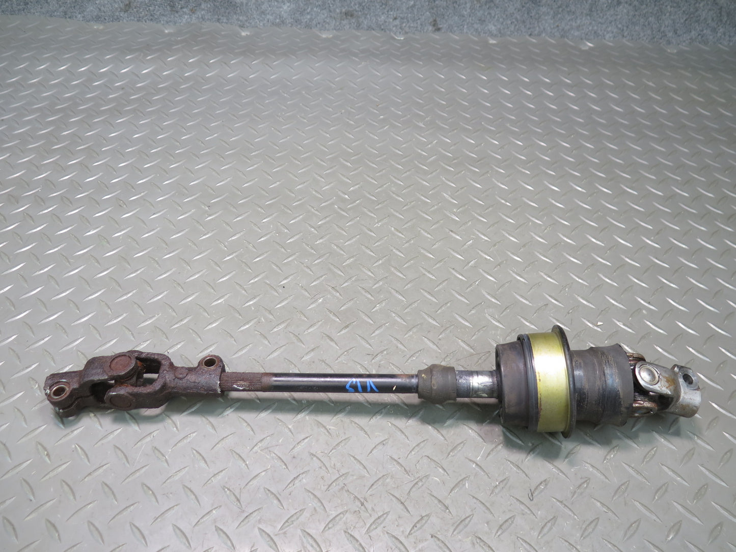 01-05 Lexus JCE10L IS300 Steering Column U Joint Linkage Shaft OEM
