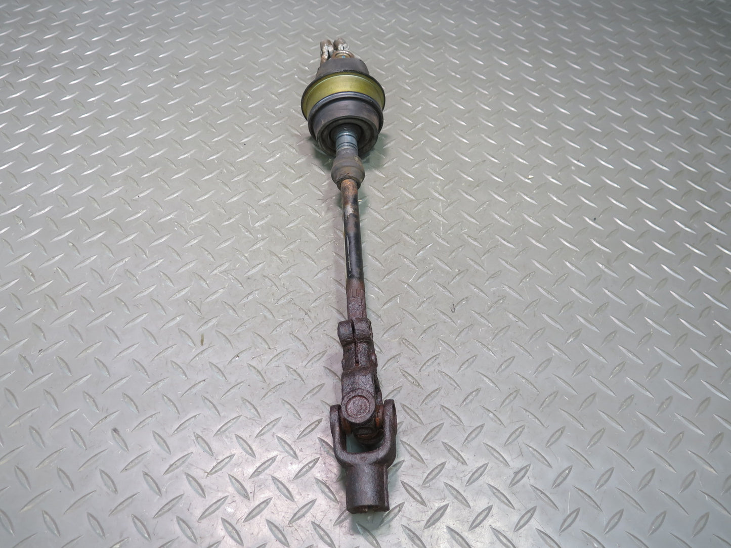 01-05 Lexus JCE10L IS300 Steering Column U Joint Linkage Shaft OEM