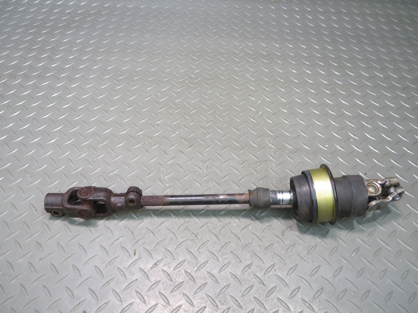 01-05 Lexus JCE10L IS300 Steering Column U Joint Linkage Shaft OEM