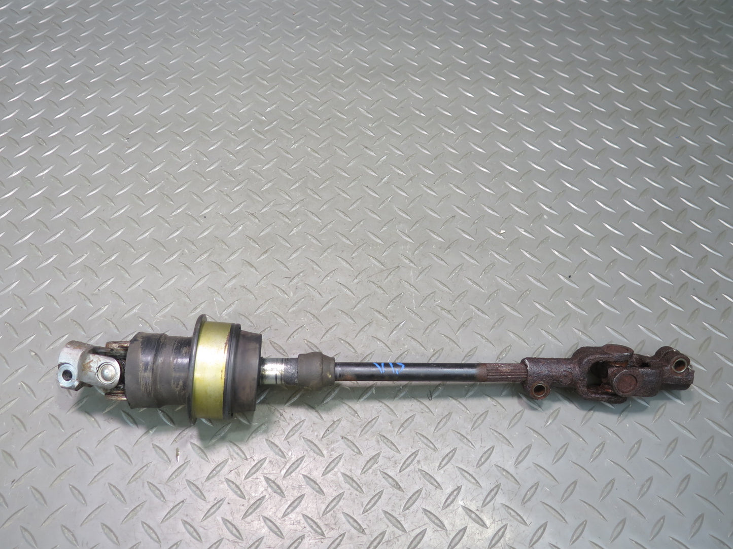 01-05 Lexus JCE10L IS300 Steering Column U Joint Linkage Shaft OEM