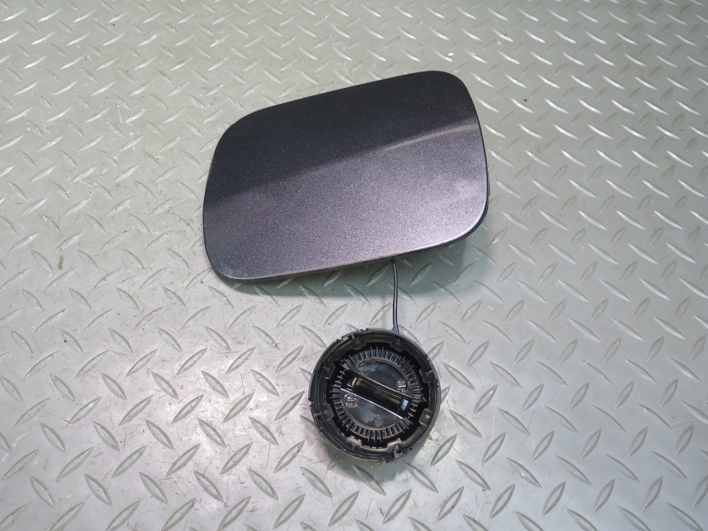 01-05 Lexus JCE10L IS300 Sedan Fuel Tank Filler Door Lid Cover Gray w Cap OEM