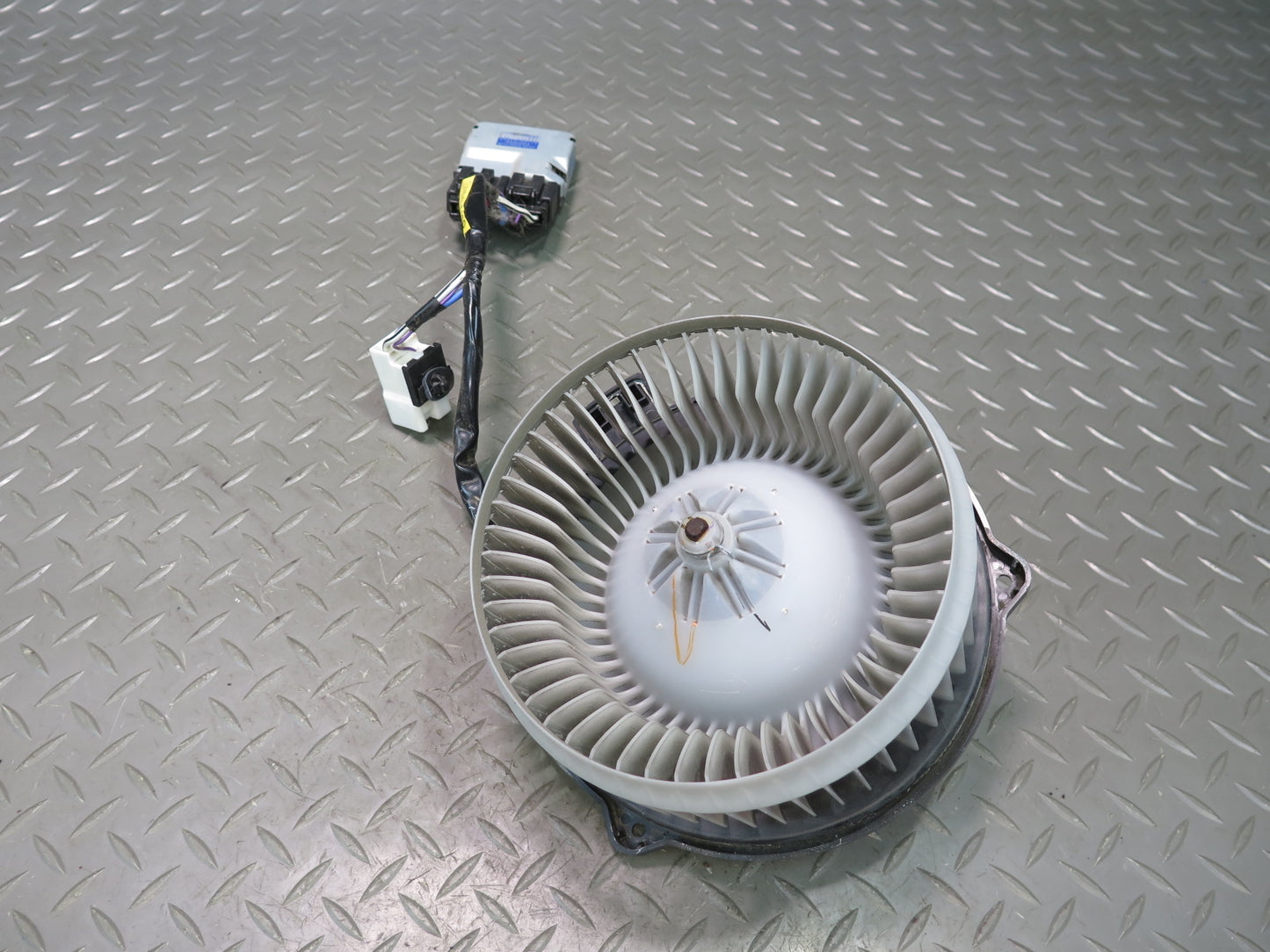 01-05 Lexus JCE10L IS300 A/C Heater Blower Motor Fan w Control Module Set OEM