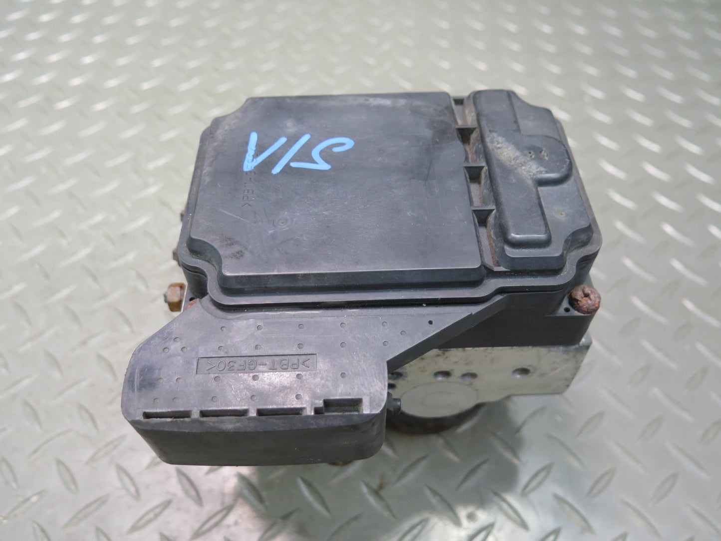 02-05 Lexus JCE10L IS300 Anti Lock Brake ABS Pump Module 44540-53020 OEM