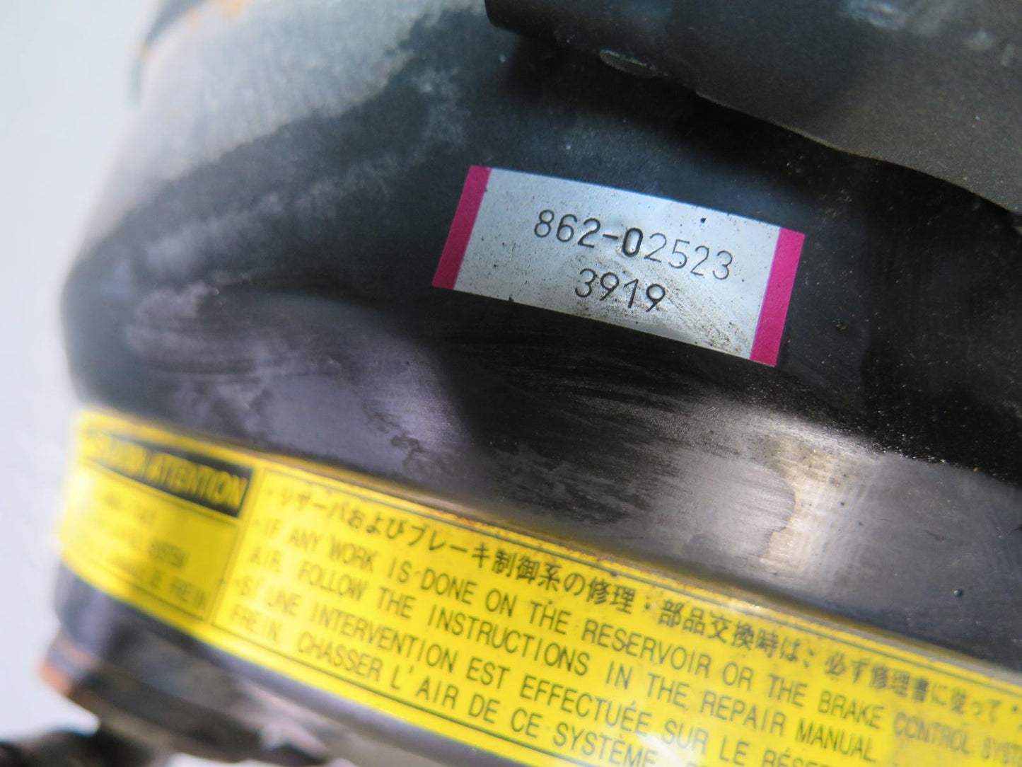 02-05 Lexus JCE10L IS300 Brake Master Cylinder Booster Fluid Reservoir OEM