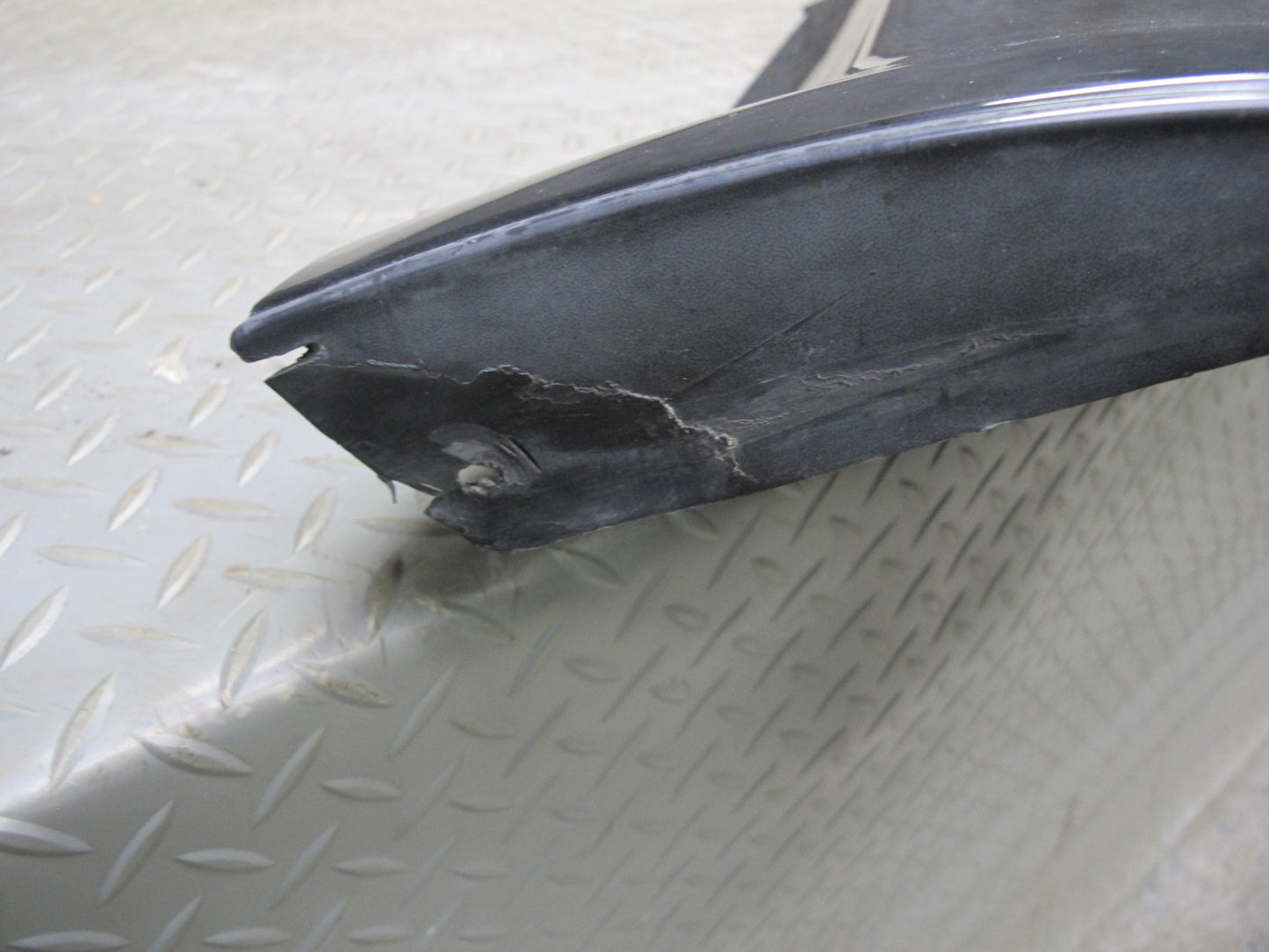 02-05 Lexus Z40 SC430 Set of 2 Left & Right Side Skirt Rocker Panel Black OEM
