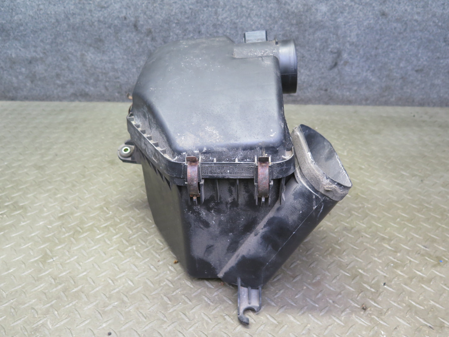 01-05 Lexus GS430 Air Intake Cleaner Filter Box w MAF Sensor & Duct Assy OEM