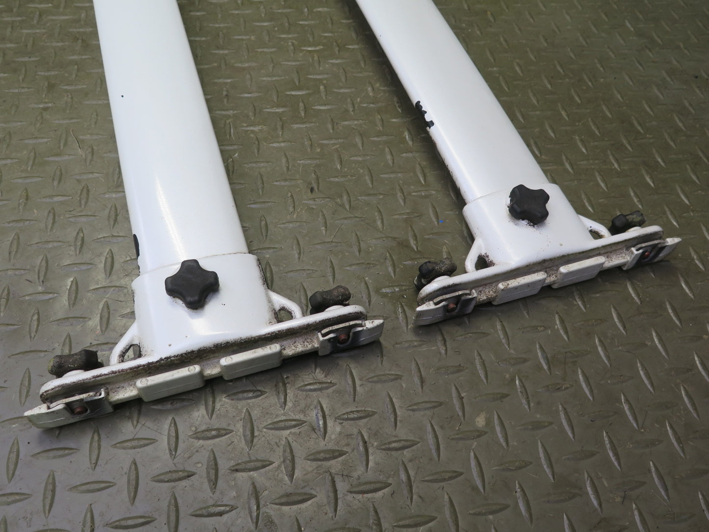2003-2007 Lexus UZJ100L LX470 Left & Right Roof Luggage Rack Rail Cross Bar Set