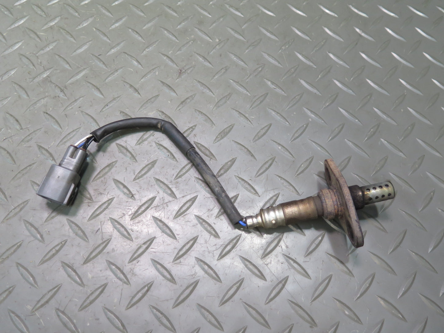 2003-2007 Lexus UZJ100L LX470 Oxygen O2 Exhaust Lambda Sensor Set of 2