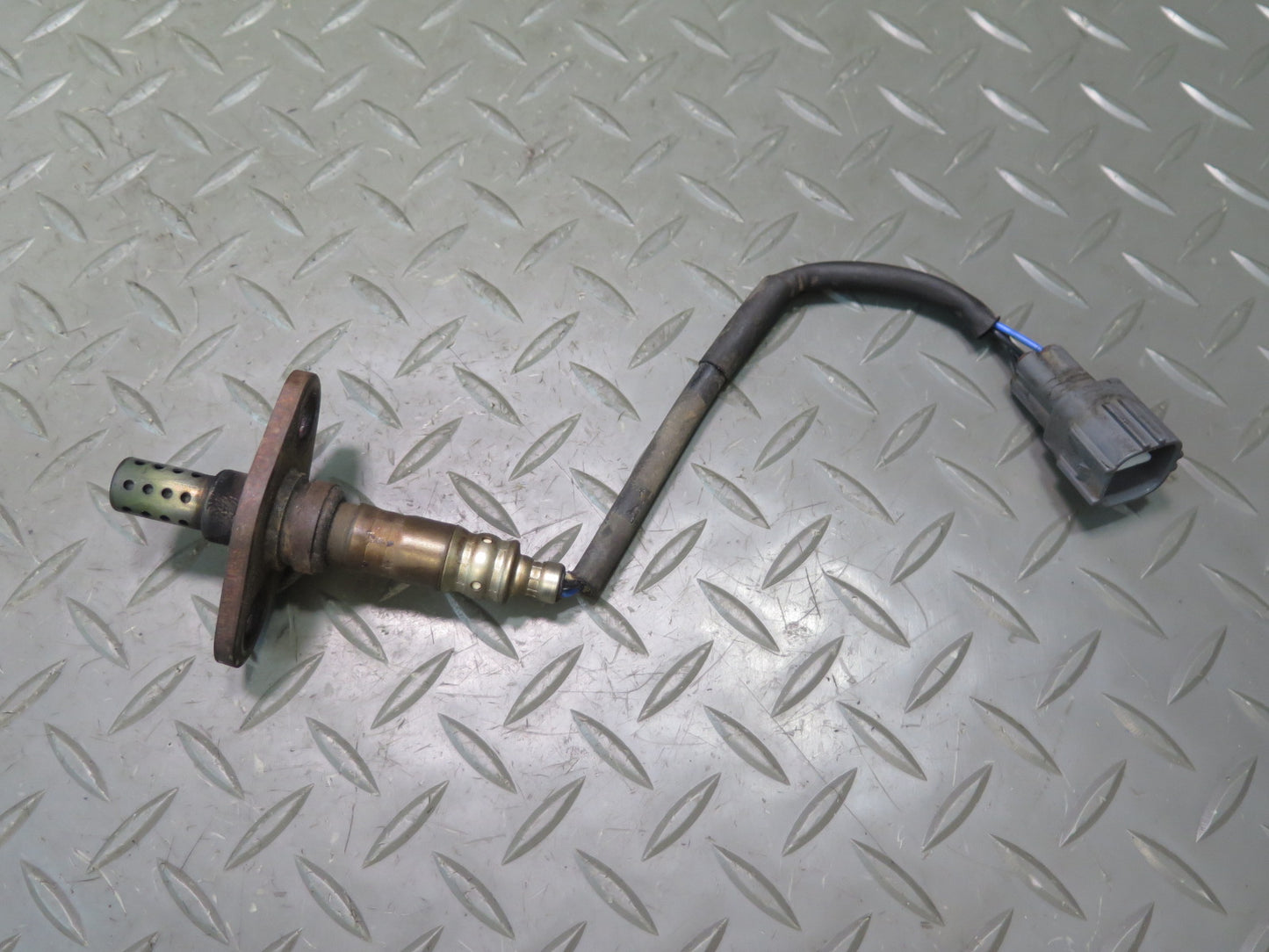 2003-2007 Lexus UZJ100L LX470 Oxygen O2 Exhaust Lambda Sensor Set of 2