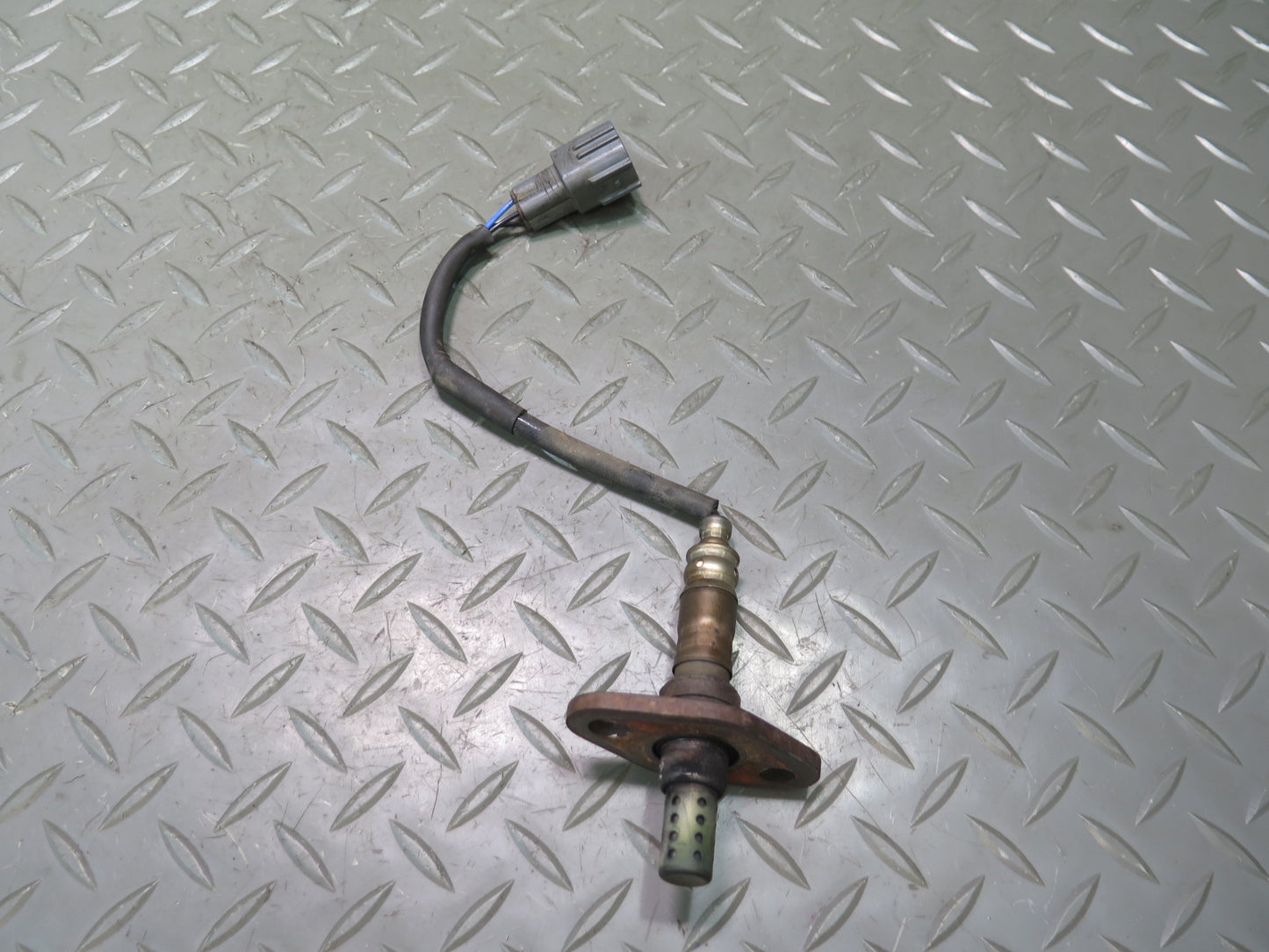 2003-2007 Lexus UZJ100L LX470 Oxygen O2 Exhaust Lambda Sensor Set of 2