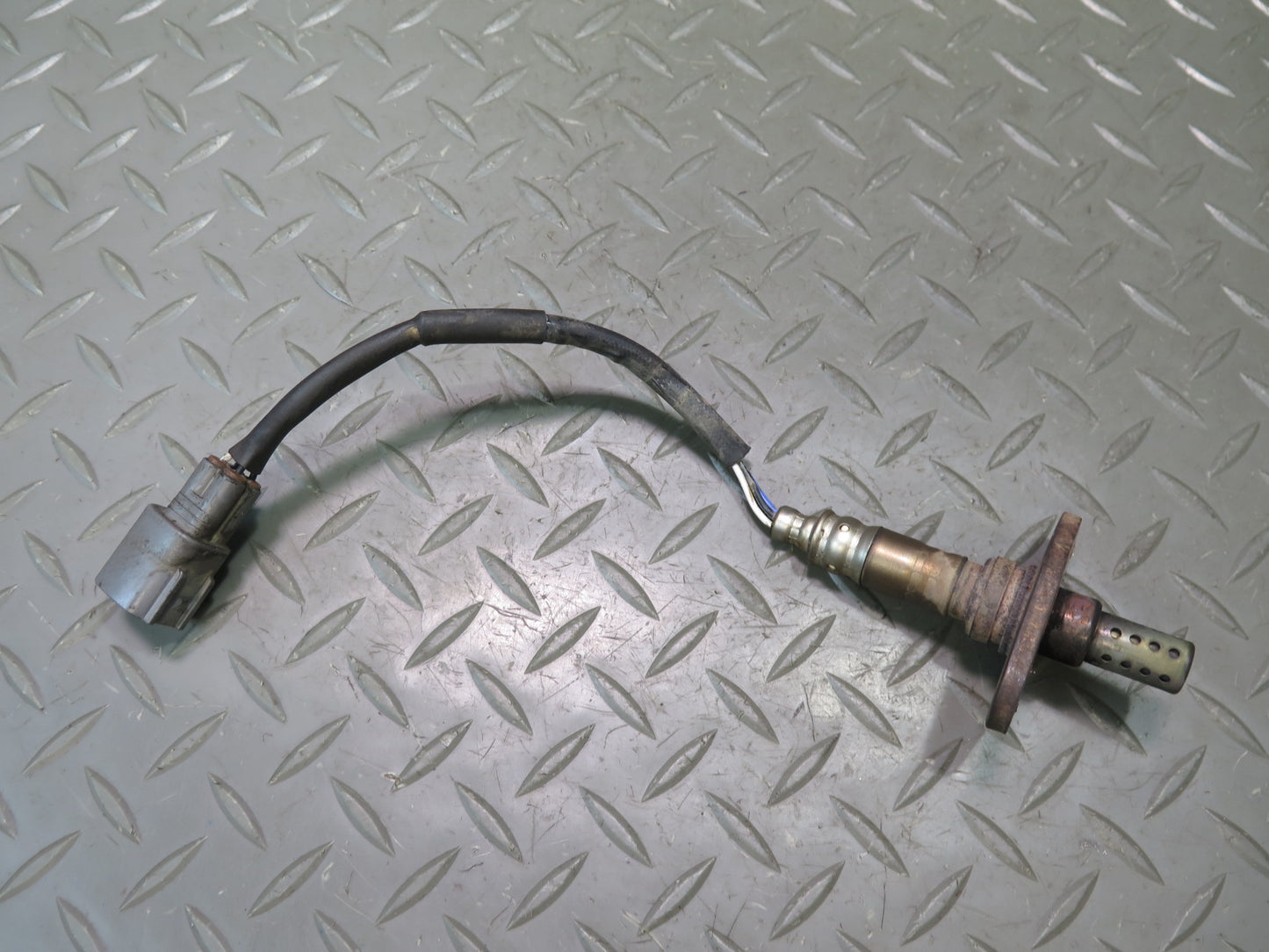 2003-2007 Lexus UZJ100L LX470 Oxygen O2 Exhaust Lambda Sensor Set of 2