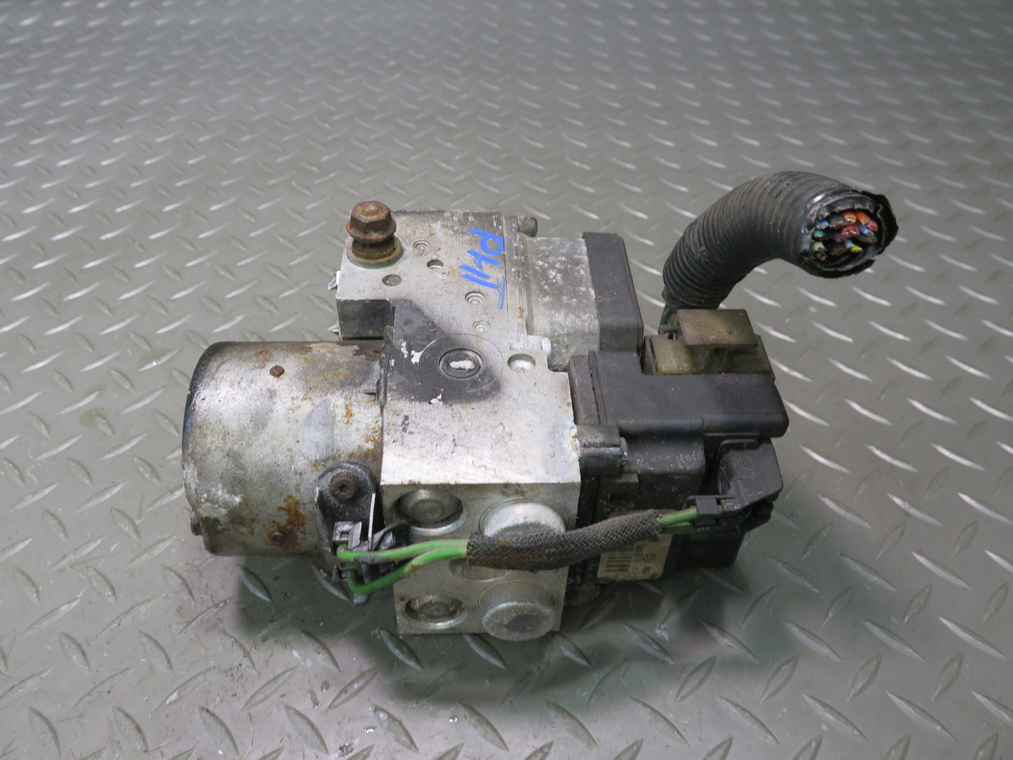 2003-2007 Hummer H2 ABS Anti Lock Brake Actuator Pump Motor Unit Module