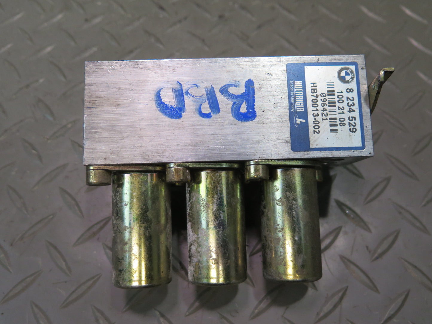 2001-2006 BMW E46 M3 3-SERIES Convertible Folding TOP Hydraulic Pump Valve Block