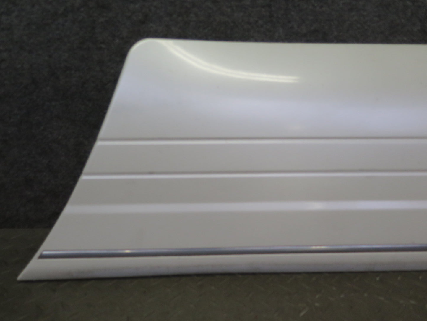 03-07 Lexus LX470 Front & Rear Left Door Fender Lower Trim Molding Set of 4