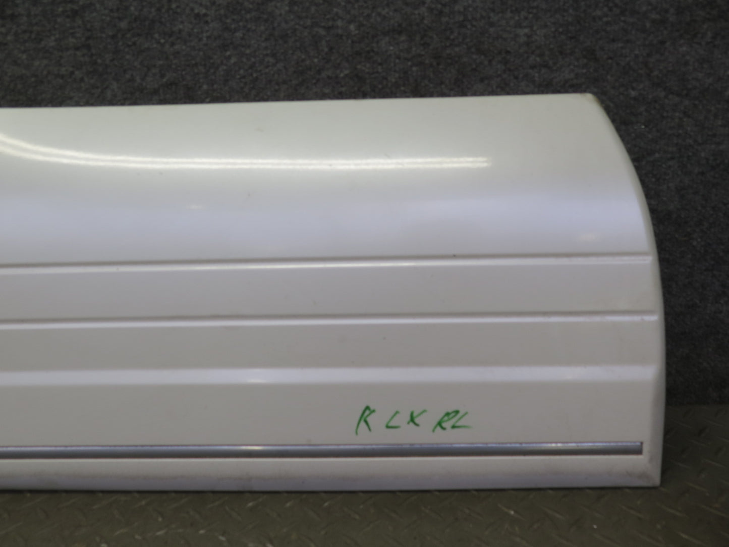 03-07 Lexus LX470 Front & Rear Left Door Fender Lower Trim Molding Set of 4