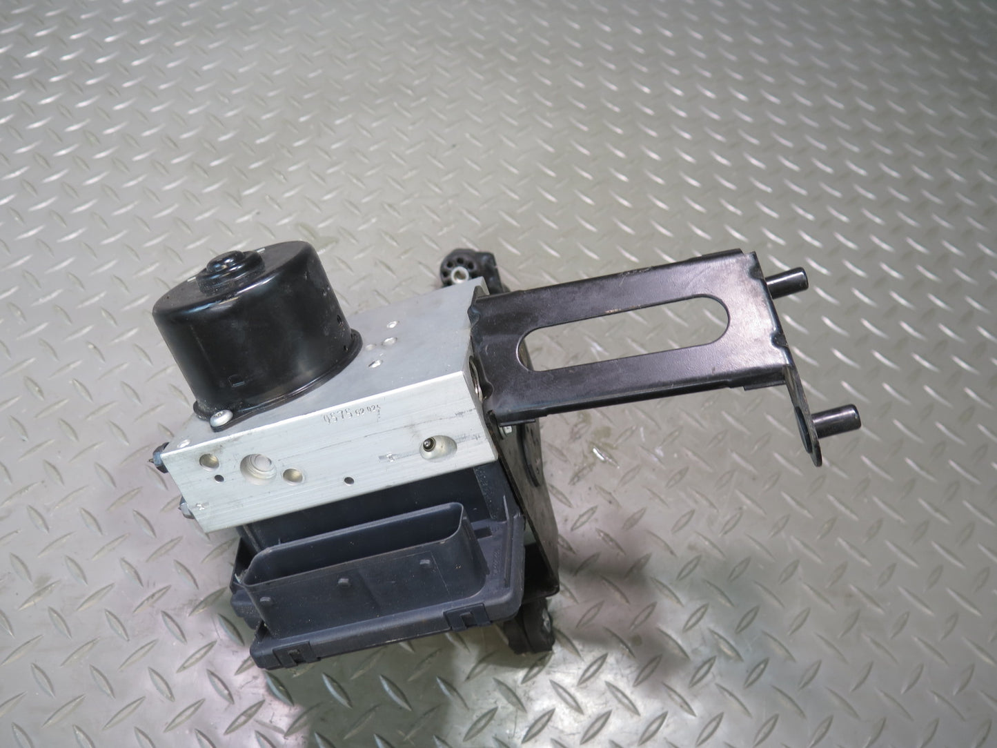 2001-2002 BMW E46 M3 DSC Anti Lock Brake ABS Pump Module 2229800