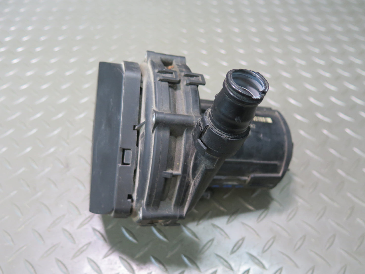 2001-2006 BMW E46 M3 Secondary Air Injection  Smog Emission Pump 7832045